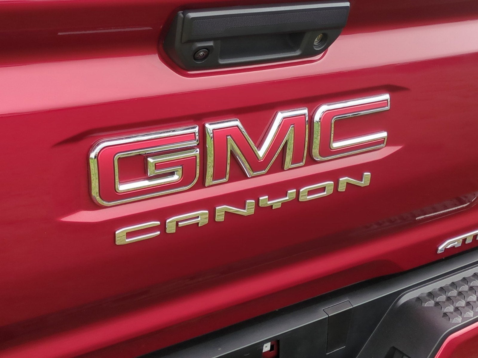 2023 GMC Canyon 4WD AT4